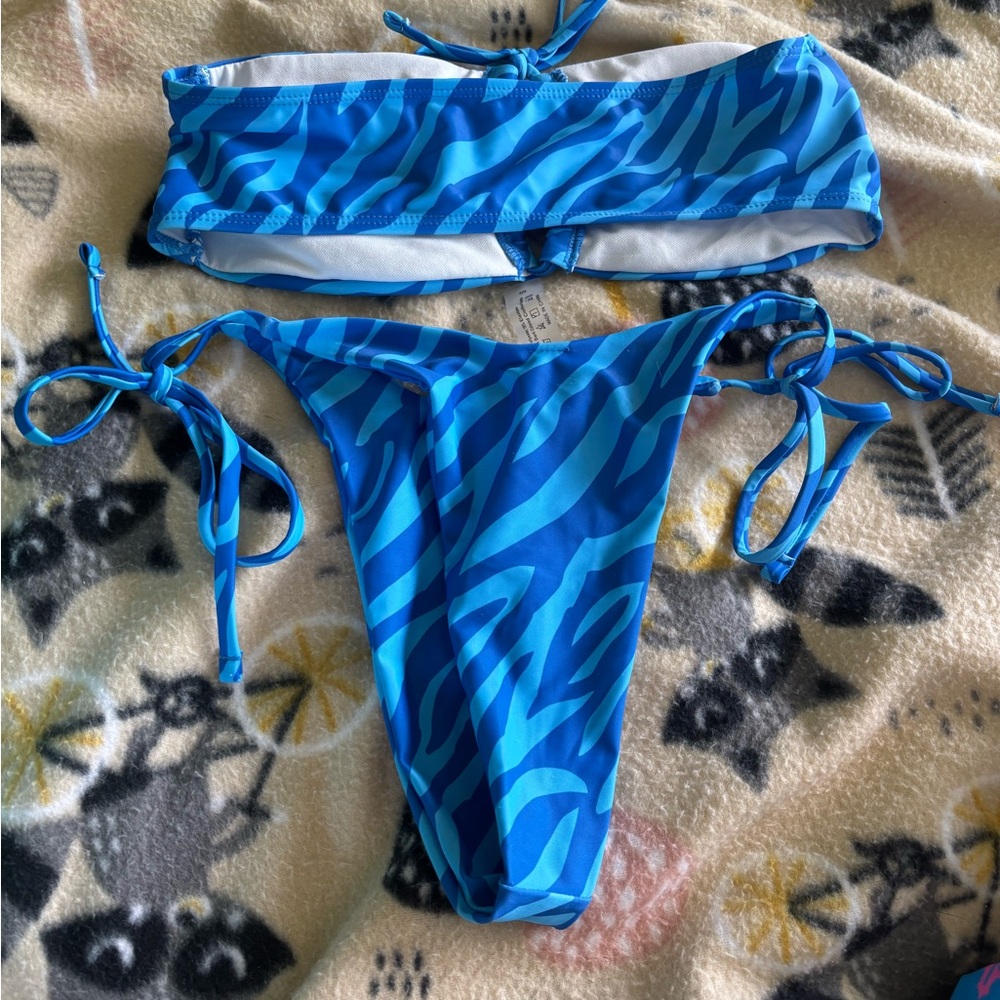 Blue Bikini Set - Picture 2 of 3